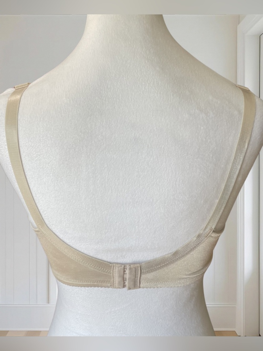 WACOAL Women's 36D Cream Beige Embrace Lace Unlined Underwire Bra 85711 - Picture 4 of 9